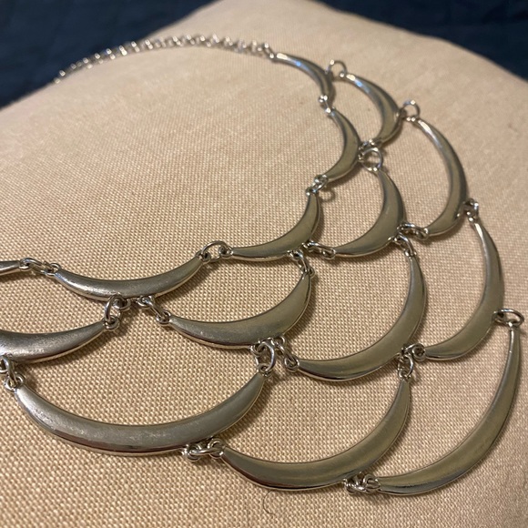 New York and Company Statement Necklace - Picture 2 of 2